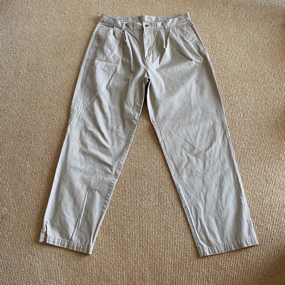 Men's Cutter & Buck Khaki Pants, Size 38x32 Gently Used